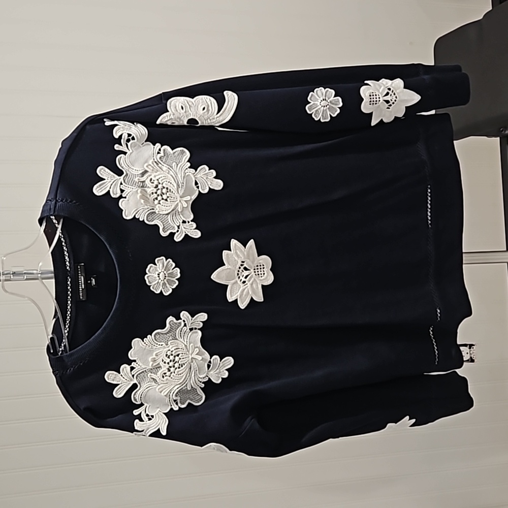 Victoe8a Beckham x target sweatshirt